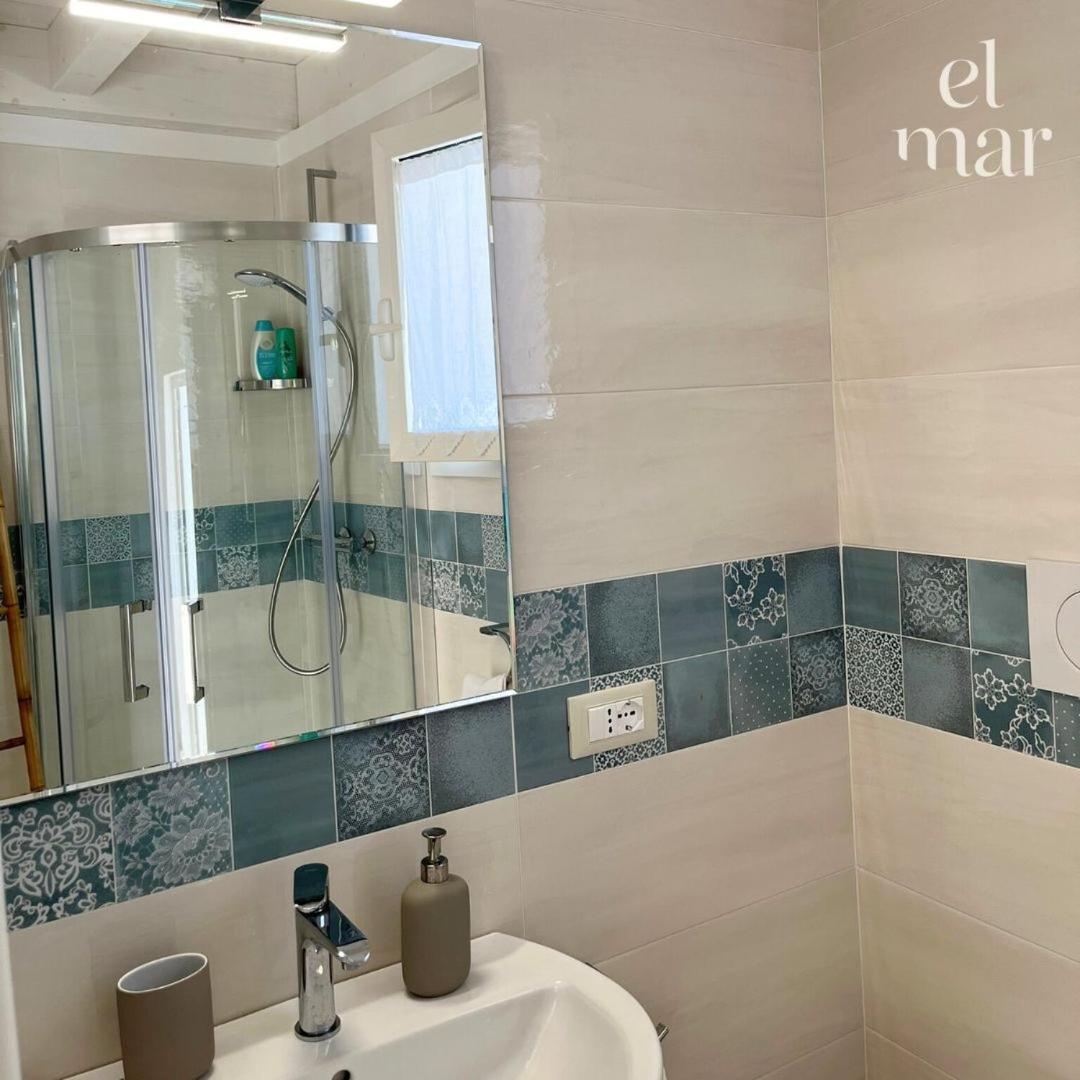 El-Mar Locazione Turistica House With Exclusive Terrace Apartment Полиняно а Маре Екстериор снимка